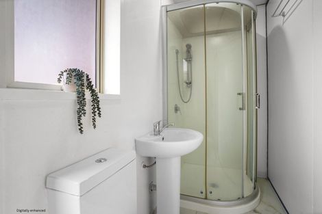 Photo of property in 17 Broadbent Street, Riccarton, Christchurch, 8041