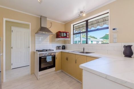 Photo of property in 34 Greenaway Road, Waikanae, 5036