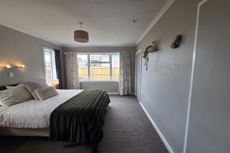 Photo of property in 15 Lees Road, Strowan, Christchurch, 8052