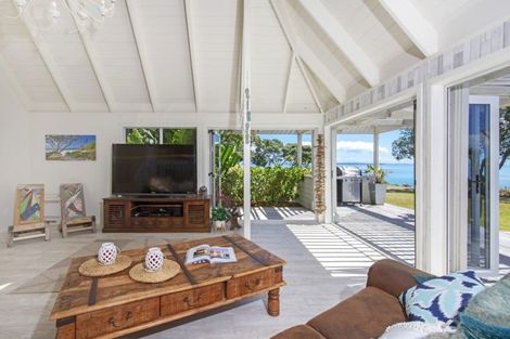 Photo of property in 9 Pohutukawa Road, Beachlands, Auckland, 2018