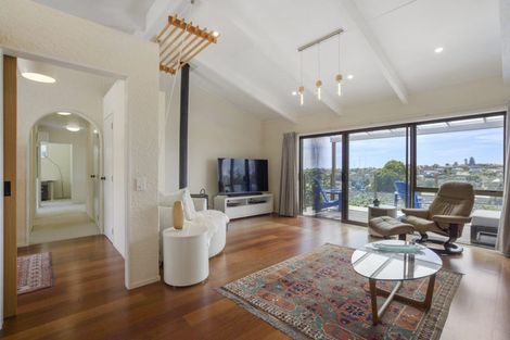 Photo of property in 239a Bellevue Road, Bellevue, Tauranga, 3110