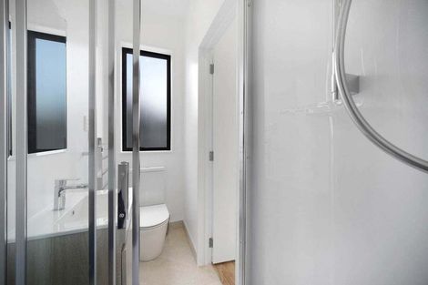 Photo of property in 1/233 Great North Road, Henderson, Auckland, 0612