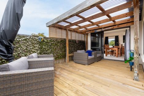 Photo of property in 94 Weggery Drive, Waikanae Beach, Waikanae, 5036