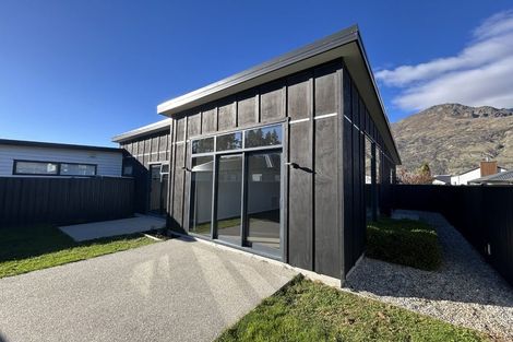 Photo of property in 27 Cumberland Road, Lower Shotover, Queenstown, 9304