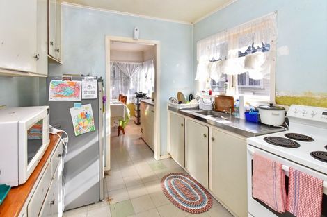 Photo of property in 7 Halswell Street, Mangere East, Auckland, 2024