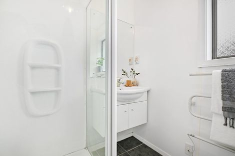 Photo of property in 25 Flay Crescent, Burnside, Christchurch, 8053