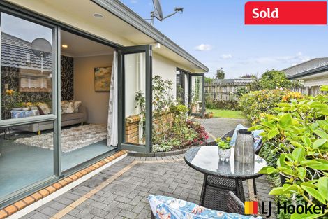 Photo of property in 2a Dan Bryant Place, Pukekohe, 2120