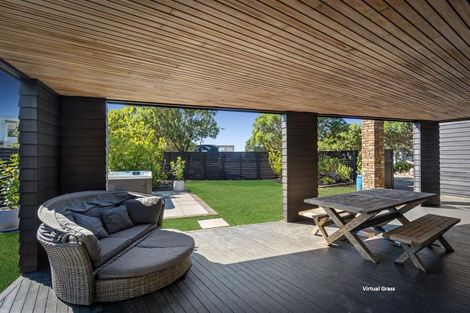 Photo of property in 35 Lagoon Way, Omaha, 0986