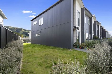 Photo of property in 34 Bluff Road, Kenepuru, Porirua, 5022