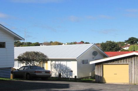 Photo of property in 10 Keri Anne Place, Goodwood Heights, Auckland, 2105