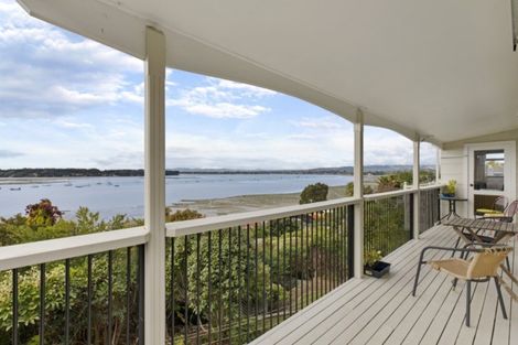 Photo of property in 47 Omokoroa Road, Omokoroa, 3114