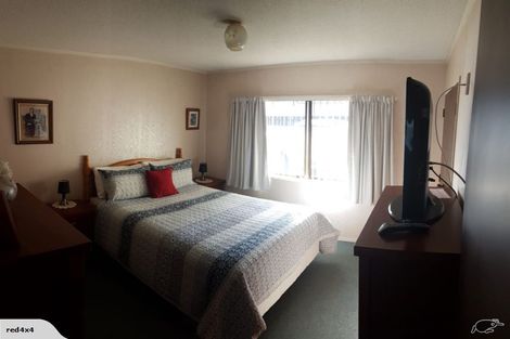 Photo of property in 6b Esmeralda Street, Welcome Bay, Tauranga, 3112