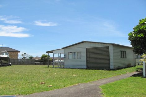 Photo of property in 7 Millen Place, Clarks Beach, 2122