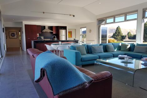 Photo of property in 9 Dwyer Place, Lake Tekapo, 7999