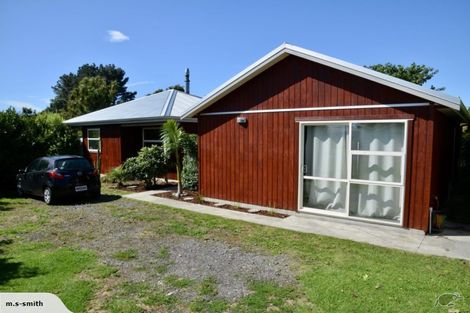 Photo of property in 19 Cumming Street, Okato, 4335