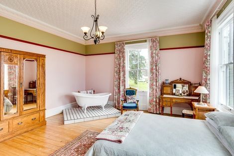 Photo of property in Oruawharo Homestead, 379 Oruawhara Road, Takapau, Waipukurau, 4281