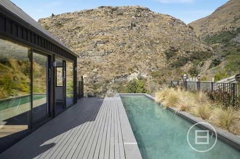Photo of property in 12 Crows Nest Road, Arthurs Point, Queenstown, 9371