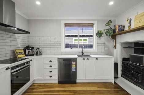 Photo of property in 76 Cook Street, Hamilton East, Hamilton, 3216