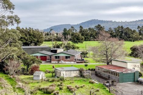 Photo of property in 390 Robertson Road, Harihari, 7884