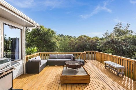 Photo of property in 11 Picketboat Lane, Whitby, Porirua, 5024