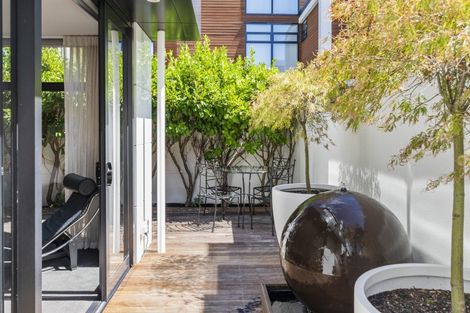 Photo of property in 26a Peterborough Street, Christchurch Central, Christchurch, 8013