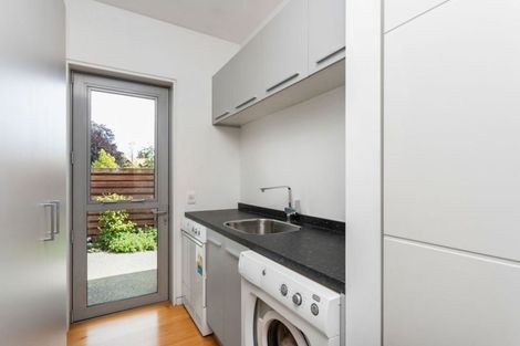 Photo of property in 35a Fendalton Road, Fendalton, Christchurch, 8014