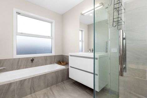 Photo of property in 22 Kaituna Place, Te Awa, Napier, 4110