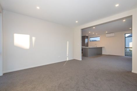Photo of property in 5 Mount Creighton Crescent, Wanaka, 9305