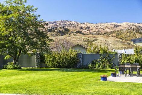 Photo of property in 18 Ethereal Crescent, Mount Pisa, Cromwell, 9383