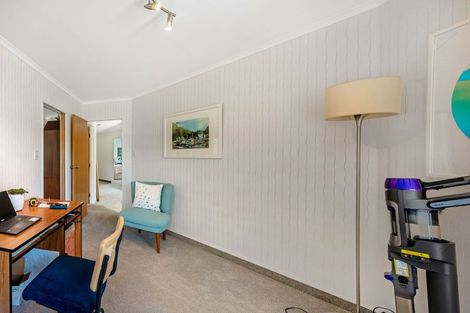 Photo of property in 10 Bishops Close, Greenmeadows, Napier, 4112