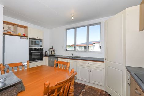 Photo of property in 162 Hakanoa Street, Huntly, 3700