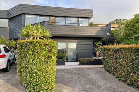 Photo of property in 2/1 Commodore Parry Road, Castor Bay, Auckland, 0620