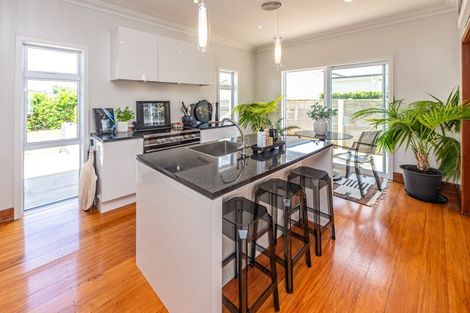 Photo of property in 19 Kent Road, Saint Johns Hill, Whanganui, 4501