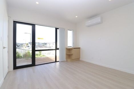 Photo of property in 41 Observation Green, Hobsonville, Auckland, 0616