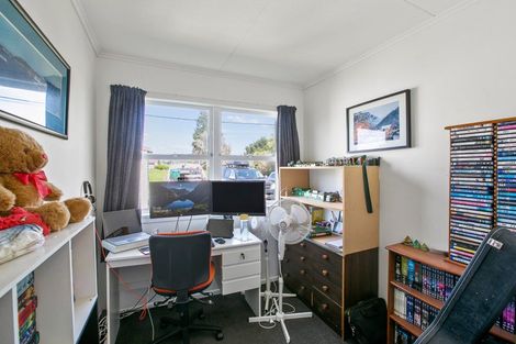 Photo of property in 418a-c Carrington Street, Upper Vogeltown, New Plymouth, 4310