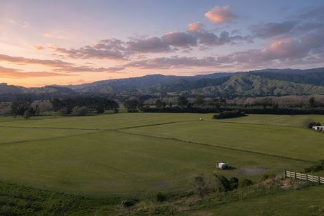 Photo of property in 165 Otaki Gorge Road, Hautere, 5582