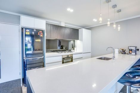 Photo of property in 5 Handley Crescent, Wigram, Christchurch, 8042