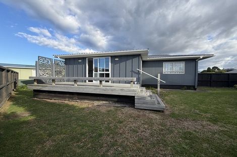 Photo of property in 44 Athenree Road, Athenree, Katikati, 3177