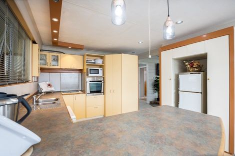 Photo of property in 27 High Street East, Waitara, 4320