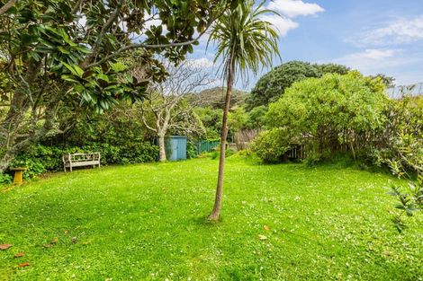 Photo of property in 9 Toenga Road, Pukerua Bay, 5026