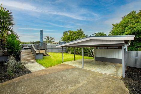 Photo of property in 16 Esmeralda Avenue, Avondale, Auckland, 1026