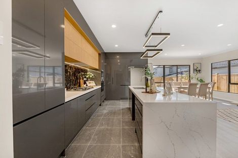 Photo of property in 6 Knockanara Drive, Flat Bush, Auckland, 2019