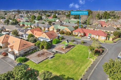 Photo of property in 3 Drummond Drive, Ranui, Auckland, 0612