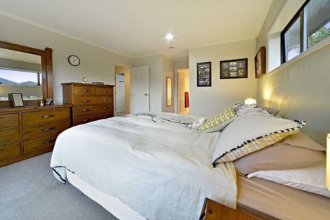 Photo of property in 4 Gordal Place, Flat Bush, Auckland, 2016