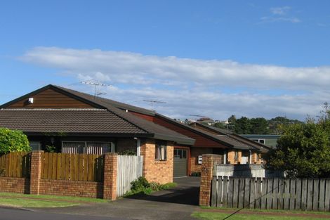 Photo of property in 2/26 Inverness Road, Browns Bay, Auckland, 0630