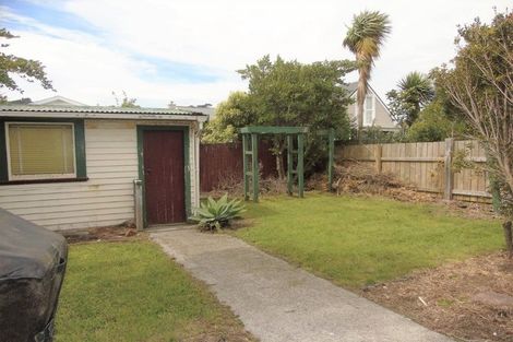 Photo of property in 83 Eden Street, Island Bay, Wellington, 6023