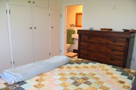 Photo of property in 6 Tybalt Street, Stratford, 4332