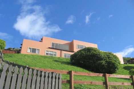 Photo of property in 109 Maungaraki Road, Korokoro, Lower Hutt, 5012