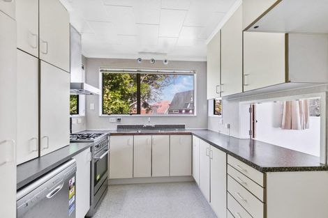 Photo of property in 70 Kings Crescent, Hutt Central, Lower Hutt, 5010