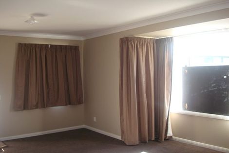 Photo of property in 1 Sandleigh Road, Hamilton Lake, Hamilton, 3204